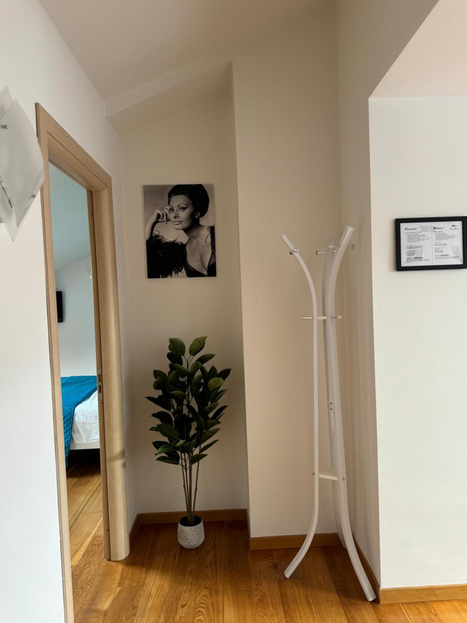 Loren House Appartement *